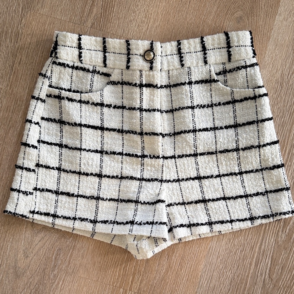 Zara Tweed Cream and Black Plaid Check Shorts